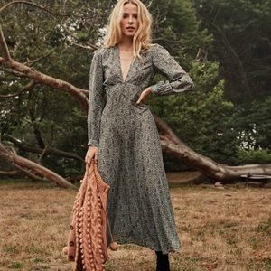 Doen - Charleston Dress in Blue Tisbury Paisley